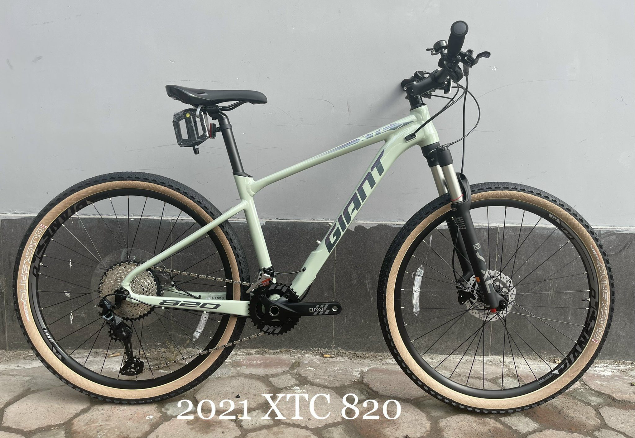 XE ĐẠP ĐỊA HÌNH GIANT XTC 820 - Ảnh 10