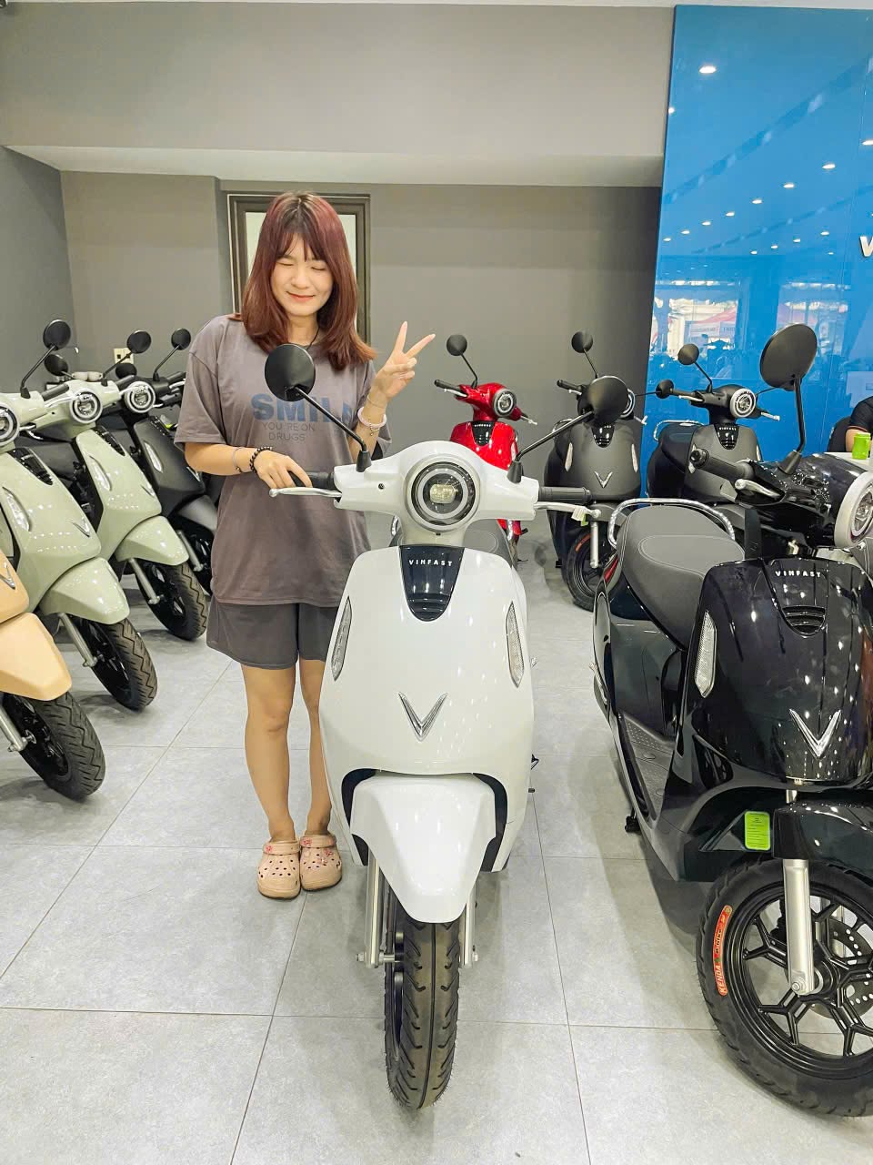 Nhiều học sinh lựa chọn mua xe VinFast Evo Lite