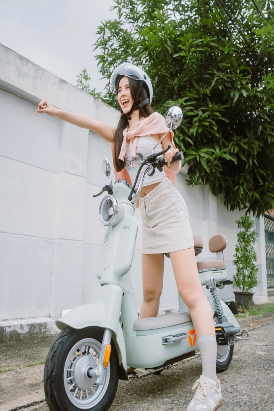 Top 3 xe đạp điện cho nữa phải kể đến đầu tiên là Yadea i8