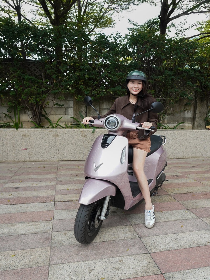 Xe điện kiểu dáng Vespa - Vinfast Evo Grand
