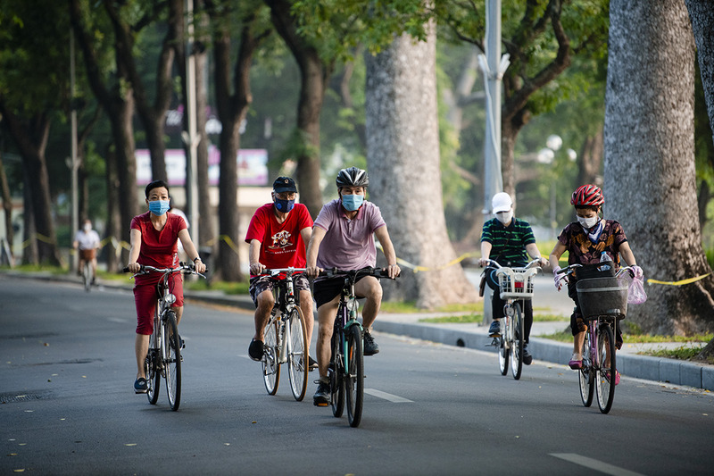 xe đạp đua siêu nhẹ