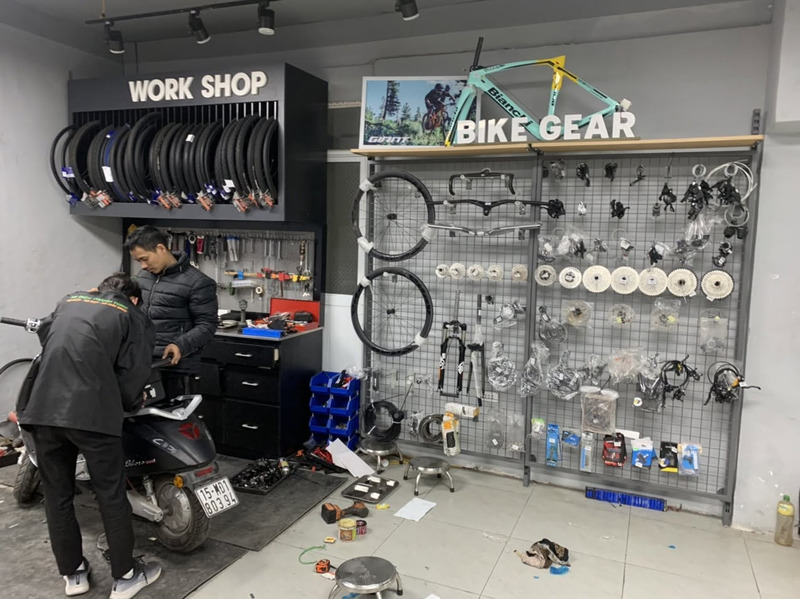 Xe đạp điện vặn ga chạy chậm