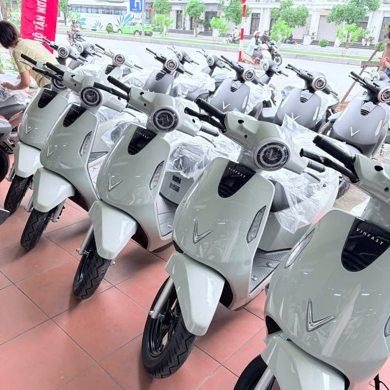 xe điện chạy nhanh nhất