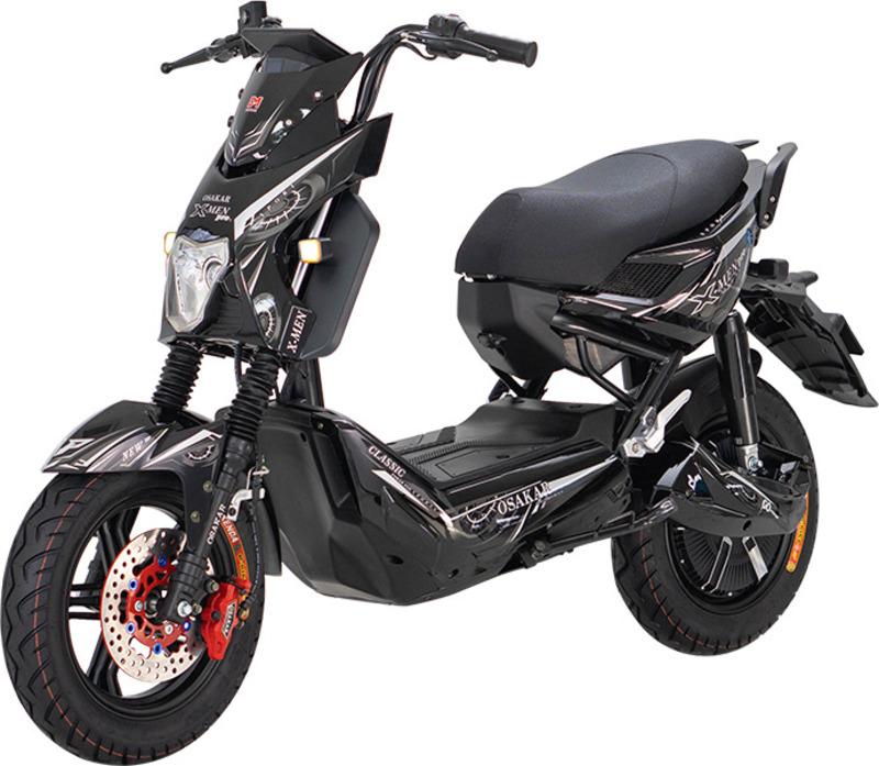 xe máy điện màu đen