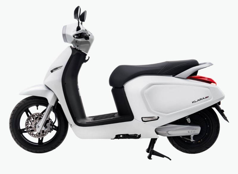 xe máy điện màu trắng